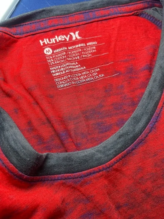 Hurley Women's 3/4 Sleeve Raglan Graphic Tee in Red & Heather Grey Size Medium - Picture 14 of 16